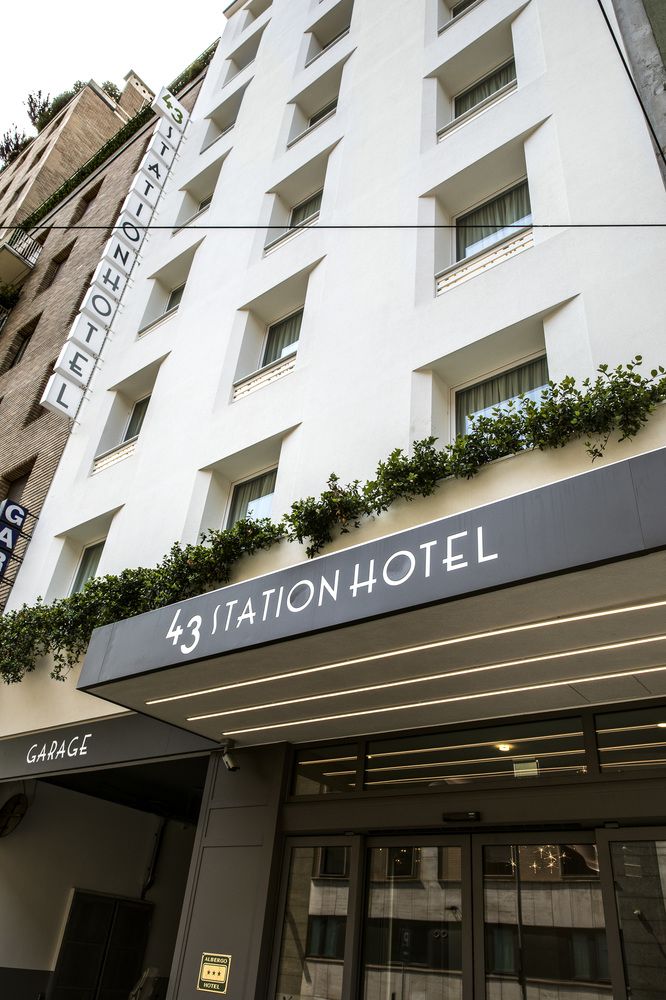 43 Station Hotel image 1